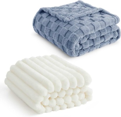 Picture of Bedsure Ashley Blue Fleece Blanket for Couch&Twin Blanket for Couch White, 60x80 Inches