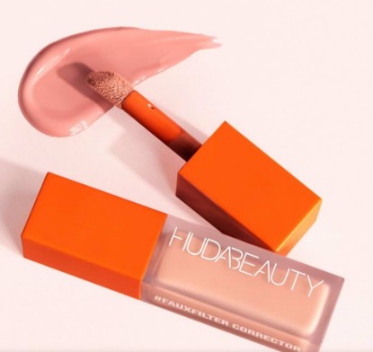Picture of Huda BEAUTY #FAUXFILTER Under Eye Color Corrector, Peach, Light Pinky Orange, For Light to Medium Skin Tones, Vitamin C and Niacinamide Infused