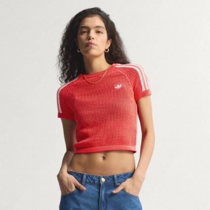 Red KNITTED CROCHET CALI TEE