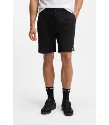 Contrast-piping shorts in a cotton blend
