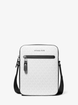 Picture of Varick Logo Flight Bag in BLACK