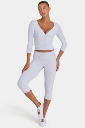 Bo+Tee model Kiele wearing the BT16390A__LightGreyMarl Leggings in Light Grey Marl Ribbed Modal fabric perfect for running errands