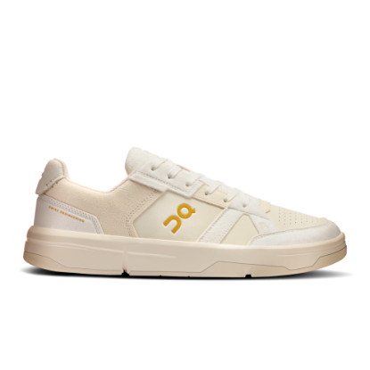 On THE ROGER Clubhouse Ace Ivory & Dew Men Tennis Shoes