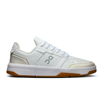 On THE ROGER Clubhouse White & Ivory Women Tennis Shoes