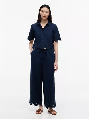 Picture of Embroidered Eyelet Cropped Pull-On Pant