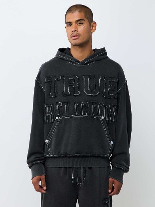 APPLIQUÉ BIG T BOXY HOODIE