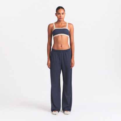 Picture of NikeSKIMS Airy Women's Wide-Leg Pants