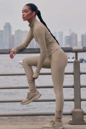 Picture of Airlift High-Waist Sleek Legging - Gravel