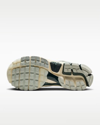 Picture of Nike Zoom Vomero 5