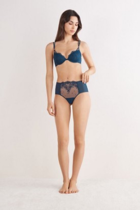 Picture of Luxury Dreams Hipster Brazilian natural