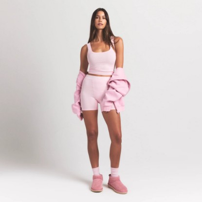COTTON RIB TANK | CHERRY BLOSSOM ON A MODEL FRONT VIEW S | FOCUS: 0.0, 1.0, 0.9