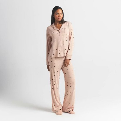 Picture of SOFT LOUNGE SLEEP SET | MICA MINI HEART HALFDROP