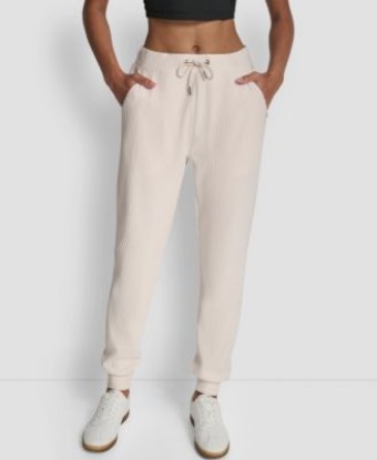 https://slimages.macysassets.com/is/image/MCY/products/4/optimized/34155134_fpx.tif