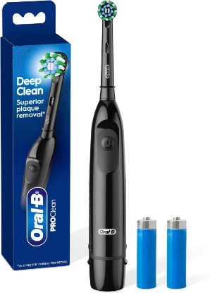 Picture of Oral-B Pro 100 CrossAction, Battery Powered Toothbrush, Black, 1 Count (Pack of 1)