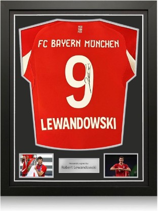 Picture of Robert Lewandowski Signed Bayern Munich 2025-26 Soccer Jersey. Standard Frame