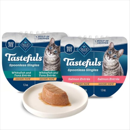 Picture of Blue Buffalo Tastefuls Variety Pack Spoonless Singles, 2.6 oz, 12 ct | Paté Style, Whitefish/Tuna & Salmon Entrées (6 of Each), Smooth, Silky Wet Cat Food Patés, Twin-Pack Trays