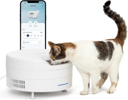 Picture of PetSafe FreshFeed Refrigerated Automatic Wet Food Feeder, 6 Meals, White | 40F Dual Semiconductor Cooling, Keeps Wet Food Fresh, Automatic 6-Meal Rotating Tray, App-Controlled Scheduling