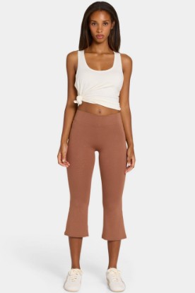 bo-and-tee-buttercloud™-flared-capri-leggings-in-dark-brown_BT16502DarkBrown_6.jpg